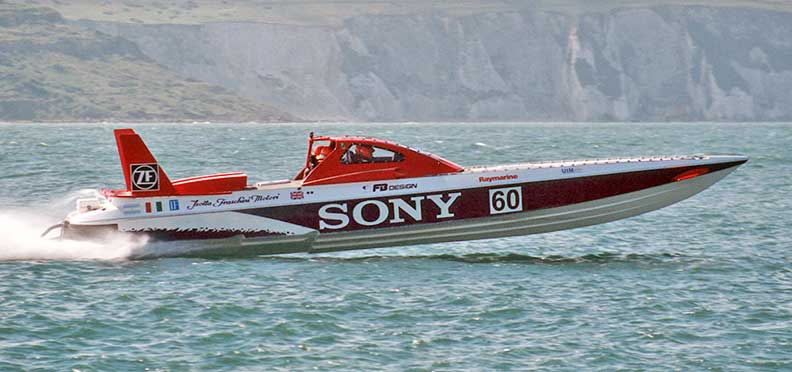 In 2004 the world famous boat designer Fabio Buzzi won the Trophy in his boat Grand Argentina SONY. His co-driver was Lord Beaverbrook whose grandfather was, of course, a great business rival of Lord Northcliffe who originally presented the Harmsworth Trophy.