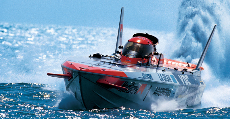 Seit 1994 ist die GRAN ARGENTINA dreimaliger Superboat-Weltmeister und gilt allgemein als das schnellste Einrumpfboot der Welt.