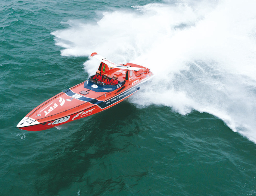 Red FPT won the 2008 editionof the Torquay-Cowes-Torquay boat race with the N67 600 Evolution engine