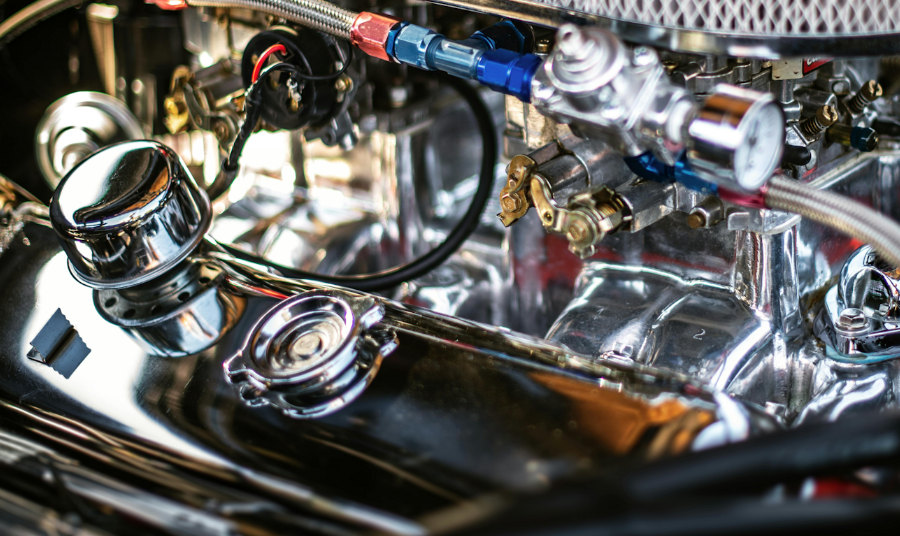 Der Bootsdoktor bietet Ihnen eine komplette Überarbeitung Ihres Motors an